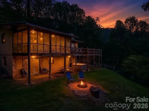 1413 Kitchens Branch Road Sylva NC 28779