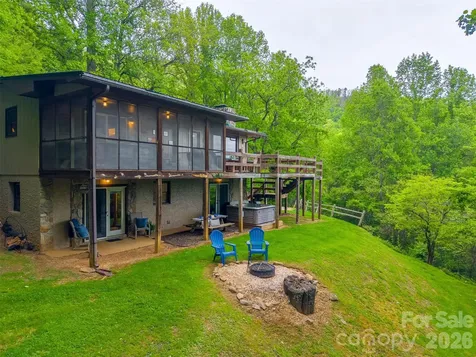 1413 Kitchens Branch Road Sylva NC 28779