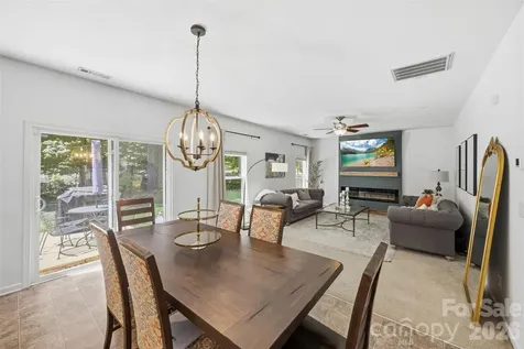 3041 Kilbeggan Drive Lake Wylie SC 29710