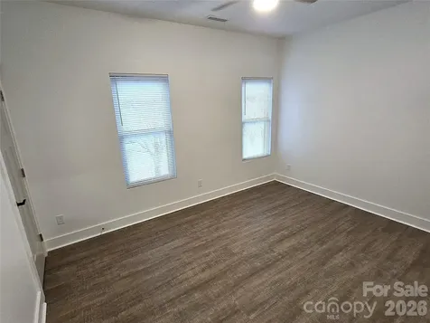 768 8th Street NE Hickory NC 28601