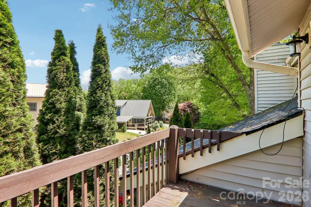 12 Indian Trace Road Maggie Valley NC 28751