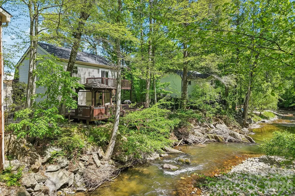 12 Indian Trace Road Maggie Valley NC 28751