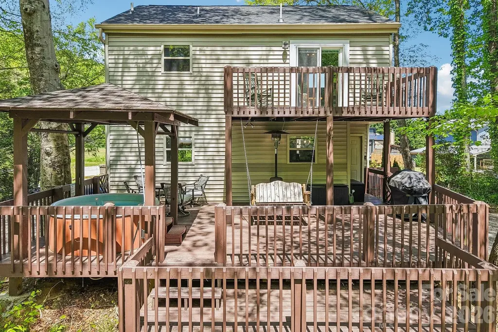 12 Indian Trace Road Maggie Valley NC 28751