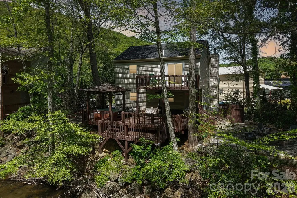 12 Indian Trace Road Maggie Valley NC 28751
