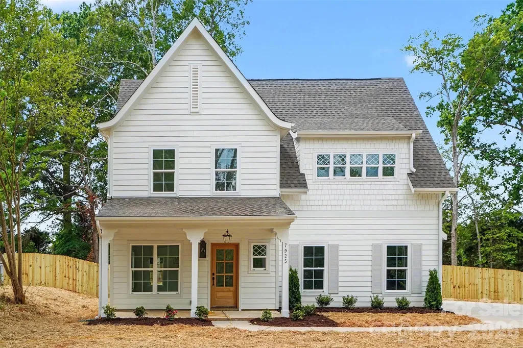 7925 Large Oak Lane Mint Hill NC 28227
