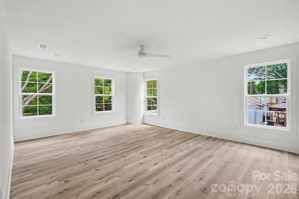 7925 Large Oak Lane Mint Hill NC 28227