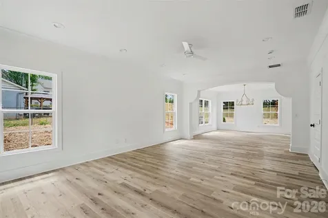 7925 Large Oak Lane Mint Hill NC 28227