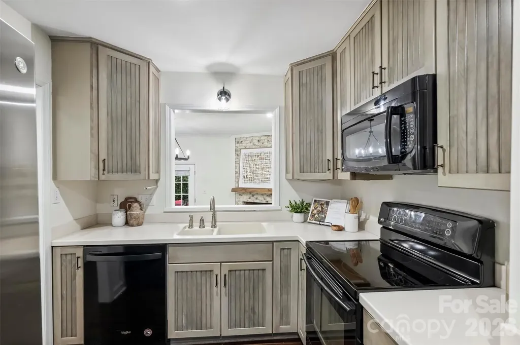 520 N Poplar Street Charlotte NC 28202