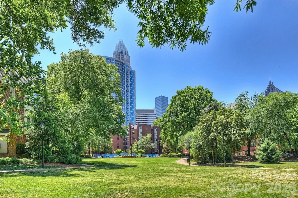 520 N Poplar Street Charlotte NC 28202