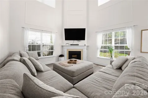 4704 Lone Tree Court Charlotte NC 28269
