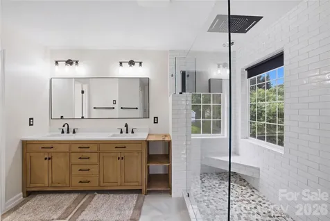 4704 Lone Tree Court Charlotte NC 28269