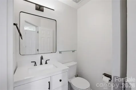 4704 Lone Tree Court Charlotte NC 28269