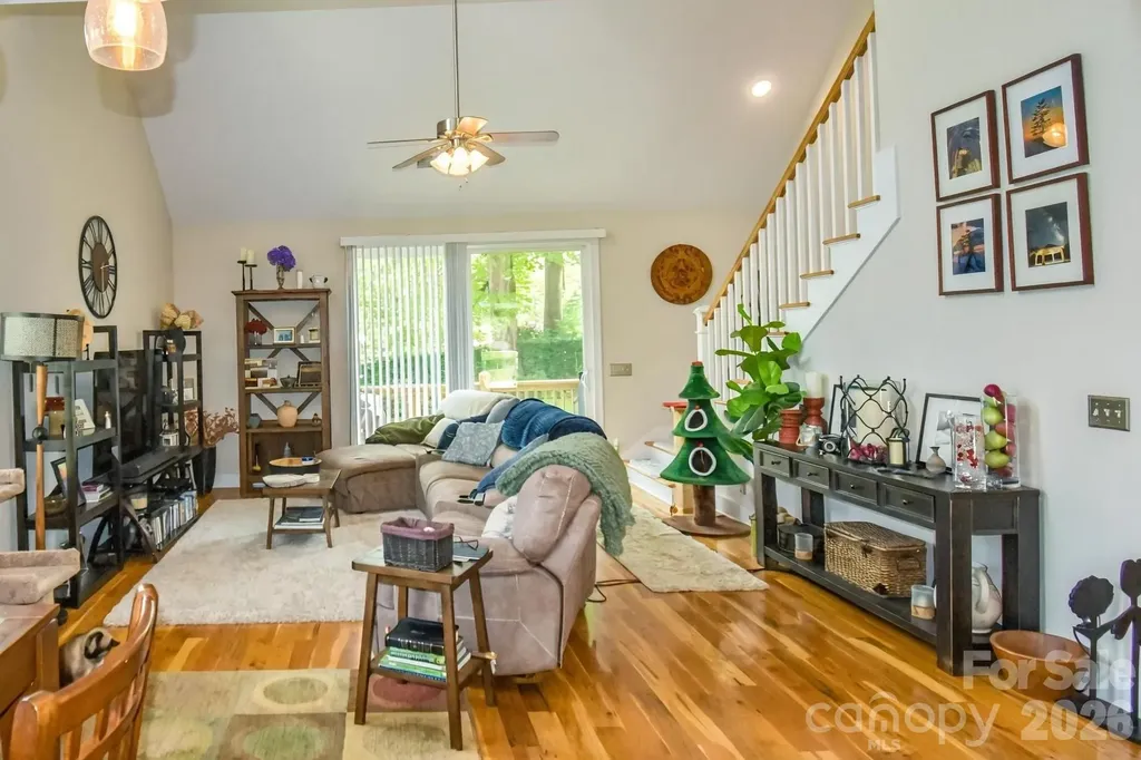 123 White Oak Road Extension Arden NC 28704