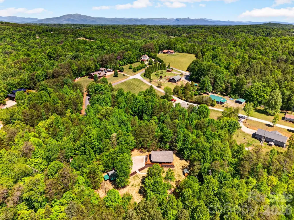 443 Cascades Parkway Nebo NC 28761