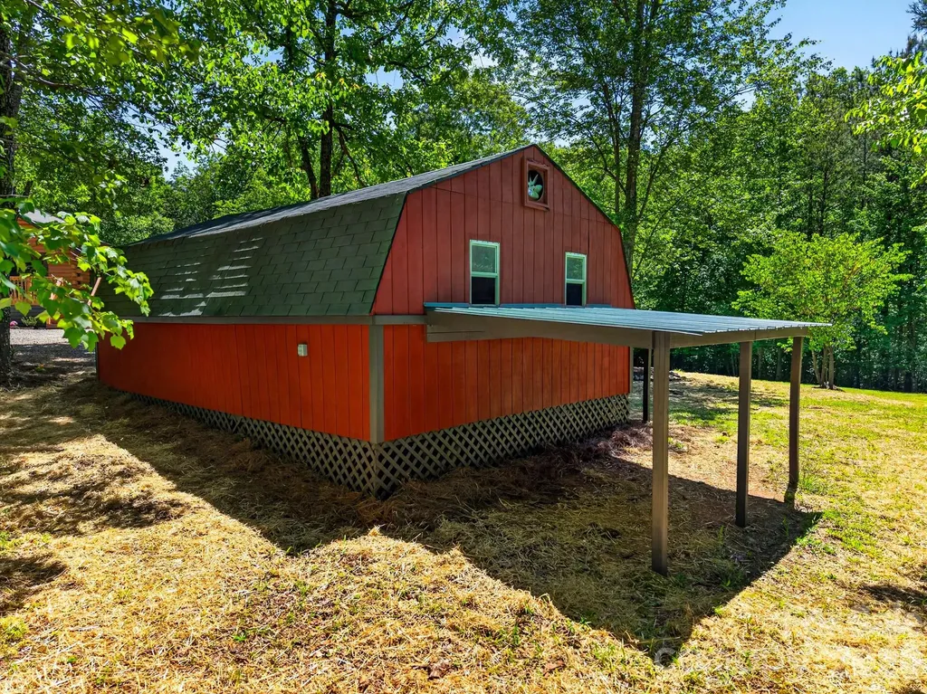 443 Cascades Parkway Nebo NC 28761
