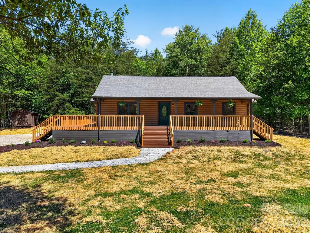 443 Cascades Parkway Nebo NC 28761