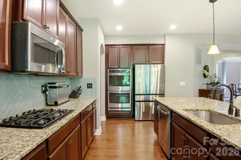 8306 Early Bird Way Mint Hill NC 28227
