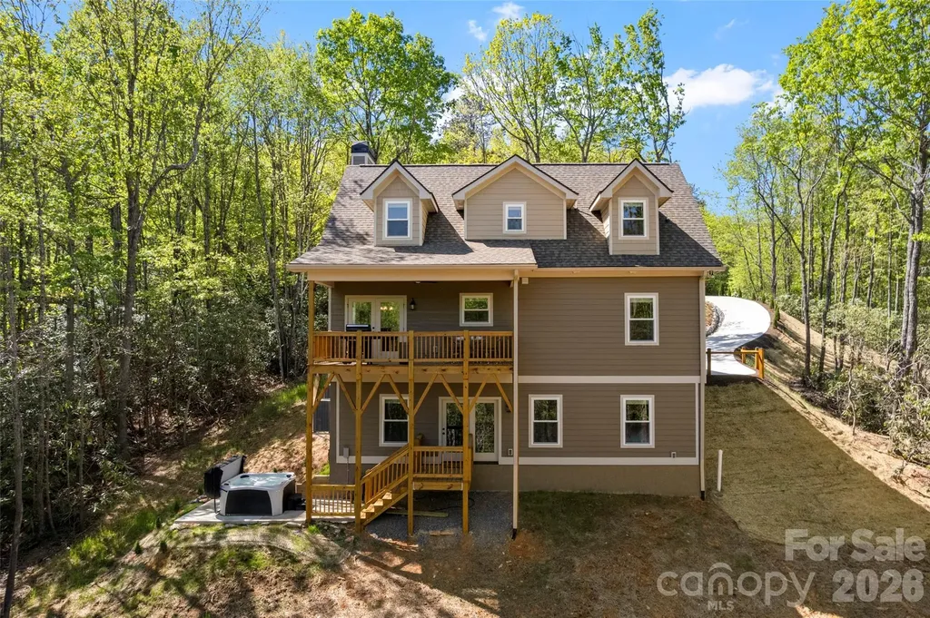 233 Arcadia Falls Way Black Mountain NC 28711