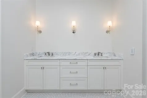 99 Little Cherokee Ridge Hendersonville NC 28739