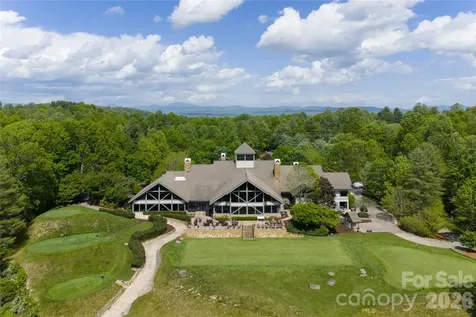 99 Little Cherokee Ridge Hendersonville NC 28739