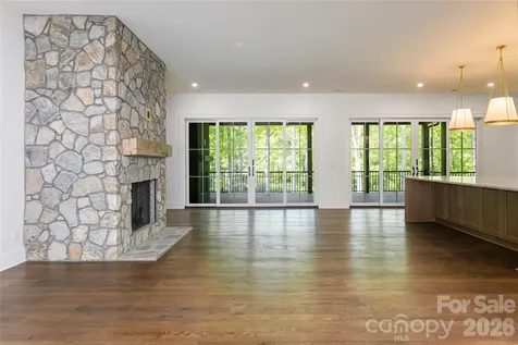 99 Little Cherokee Ridge Hendersonville NC 28739