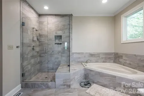 12 Spring Ridge Lane Hendersonville NC 28739