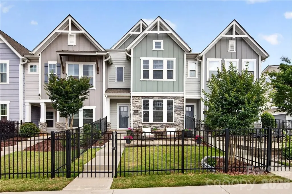 2510 Lydia Avenue Charlotte NC 28205