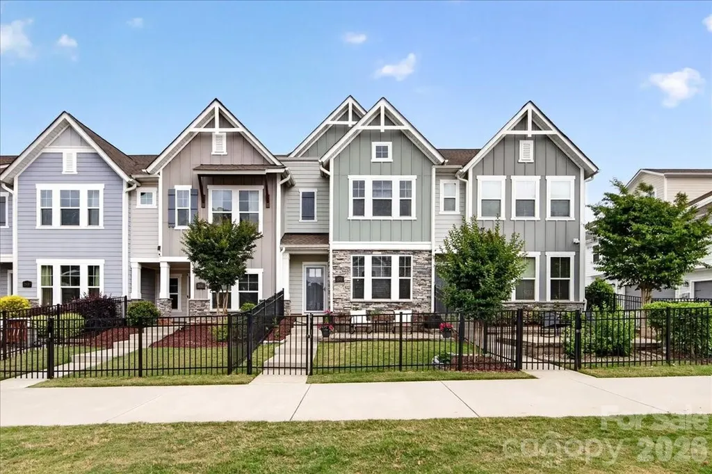 2510 Lydia Avenue Charlotte NC 28205