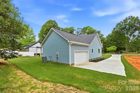 1860 Twin Lakes Road Rock Hill SC 29732