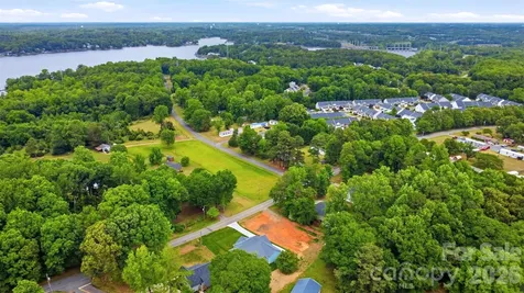 1860 Twin Lakes Road Rock Hill SC 29732