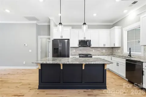 1860 Twin Lakes Road Rock Hill SC 29732