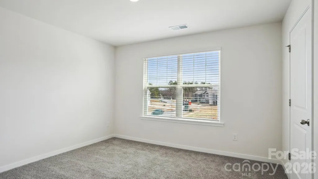627 Country Oak Drive Asheville NC 28804