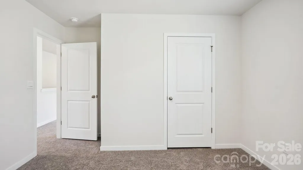 627 Country Oak Drive Asheville NC 28804