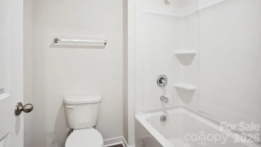 627 Country Oak Drive Asheville NC 28804