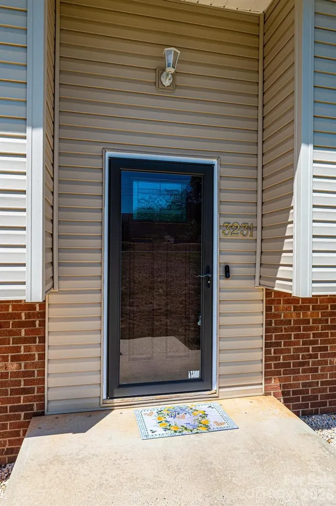 3231 25th Street NE Hickory NC 28601