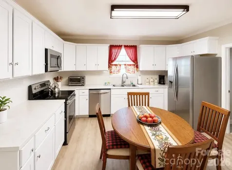 1406 W Walnut Avenue Gastonia NC 28052