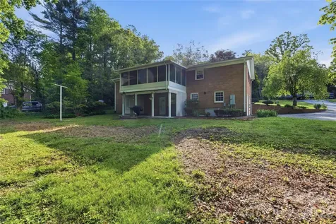 123 Castleton Lane Hendersonville NC 28791