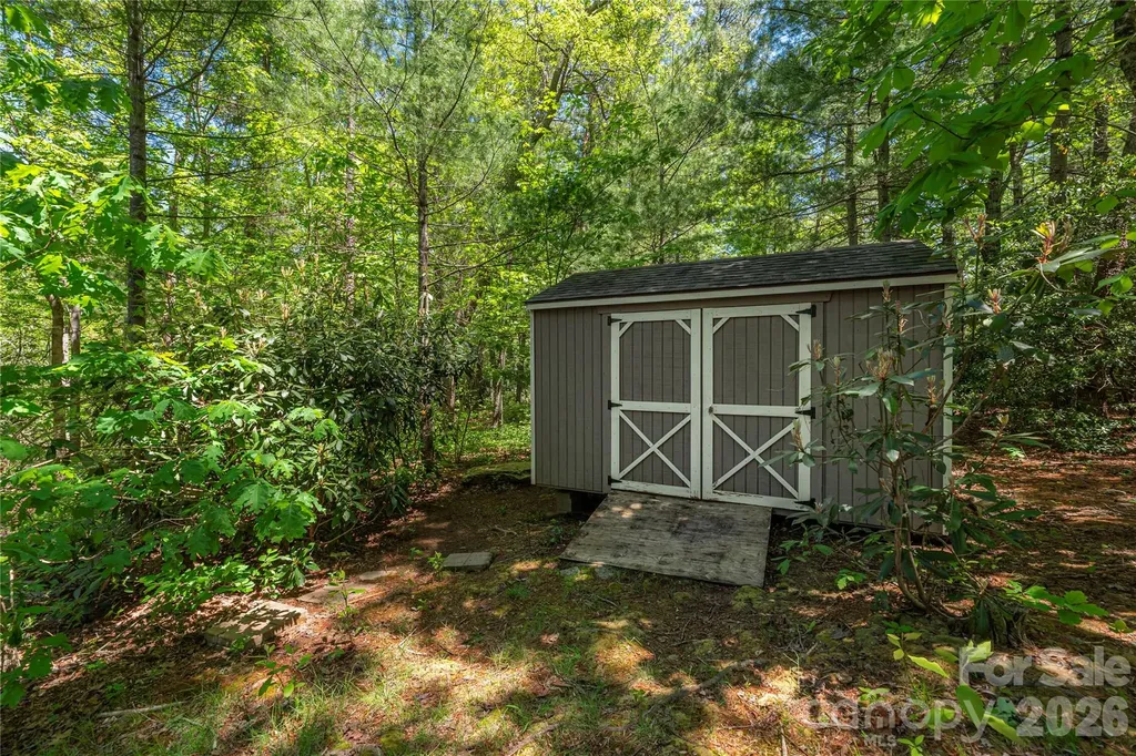 349 Freedom Trail Court Zirconia NC 28790