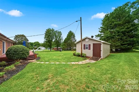 190 Dixie Trail Drive Forest City NC 28043
