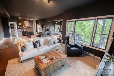 5 Saddle Ridge Fletcher NC 28732