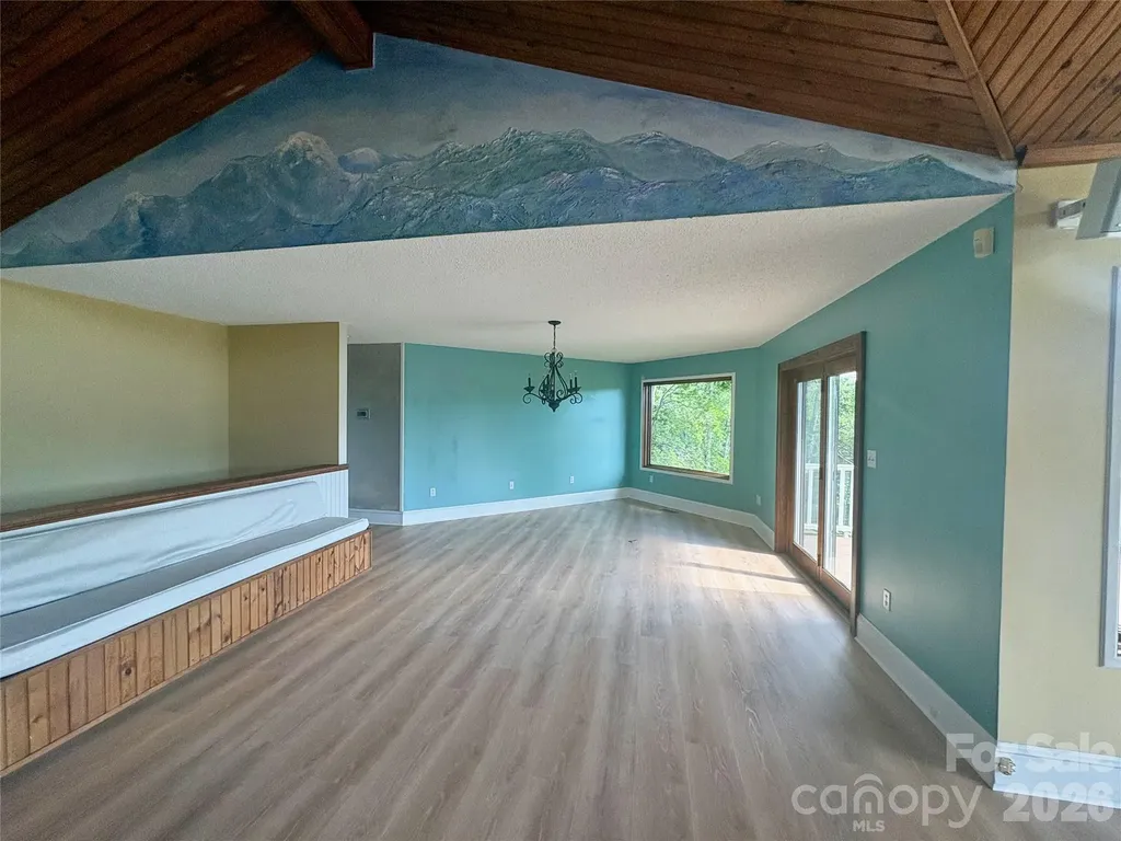 377 Upper Grassy Branch Road Asheville NC 28805