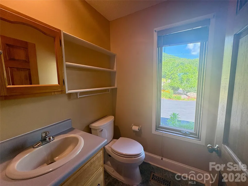 377 Upper Grassy Branch Road Asheville NC 28805