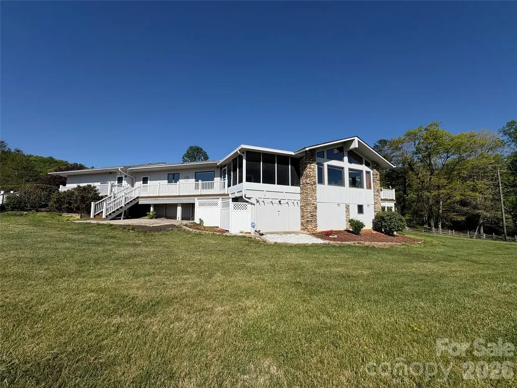 377 Upper Grassy Branch Road Asheville NC 28805