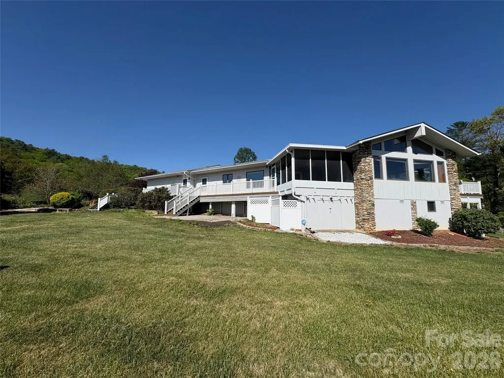 377 Upper Grassy Branch Road Asheville NC 28805
