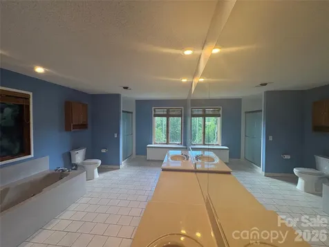 377 Upper Grassy Branch Road Asheville NC 28805