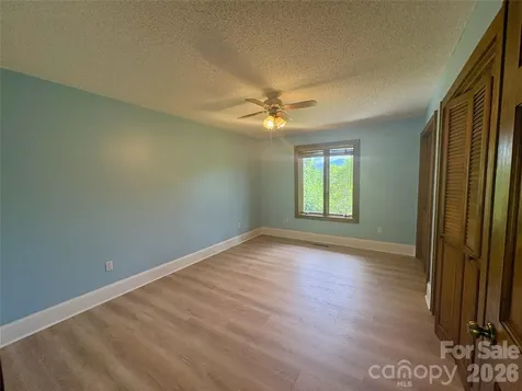 377 Upper Grassy Branch Road Asheville NC 28805