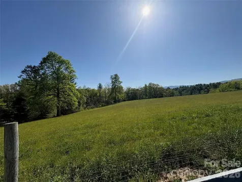 377 Upper Grassy Branch Road Asheville NC 28805