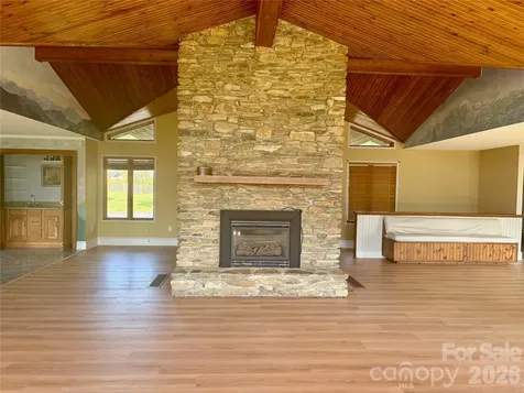 377 Upper Grassy Branch Road Asheville NC 28805