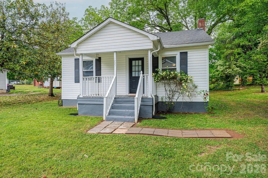 1725 8th Avenue NE Hickory NC 28601