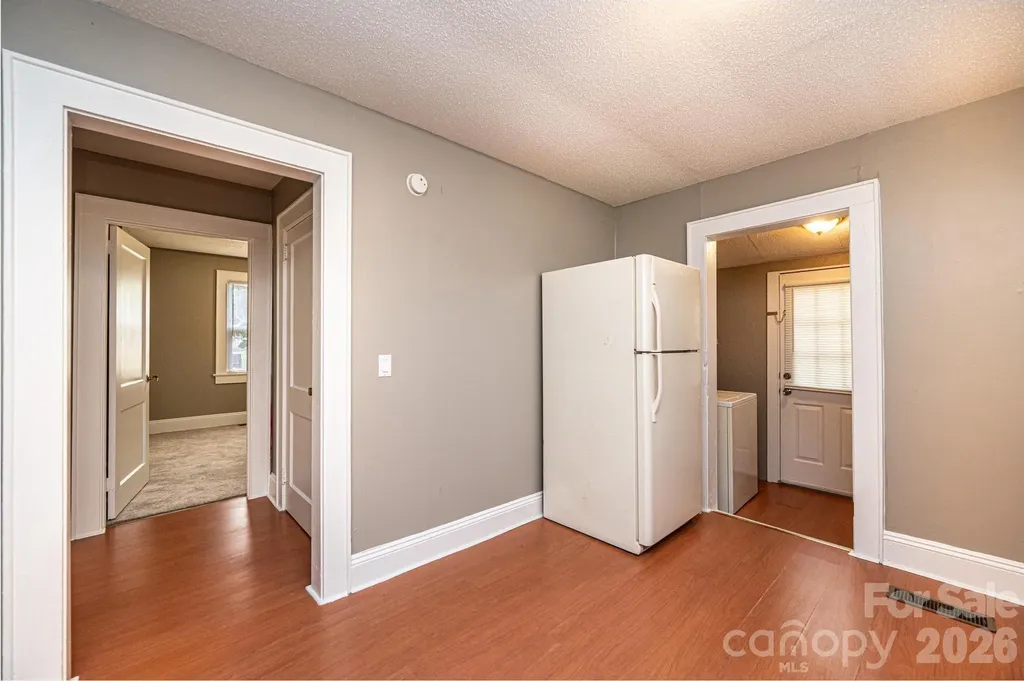 1725 8th Avenue NE Hickory NC 28601